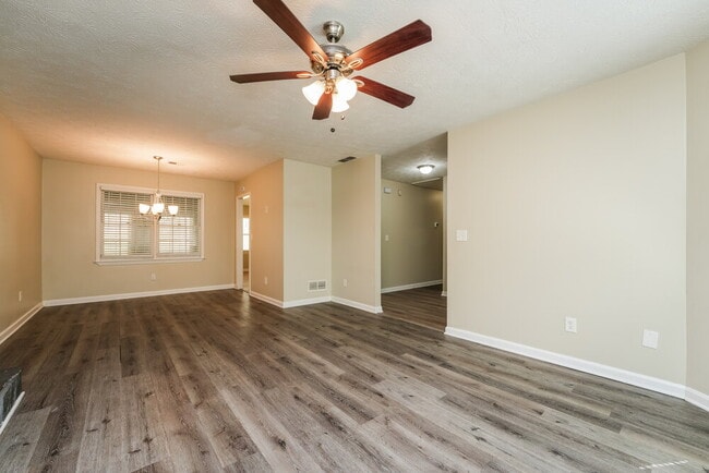 Photo - 1477 Cherry Hill Rd SW