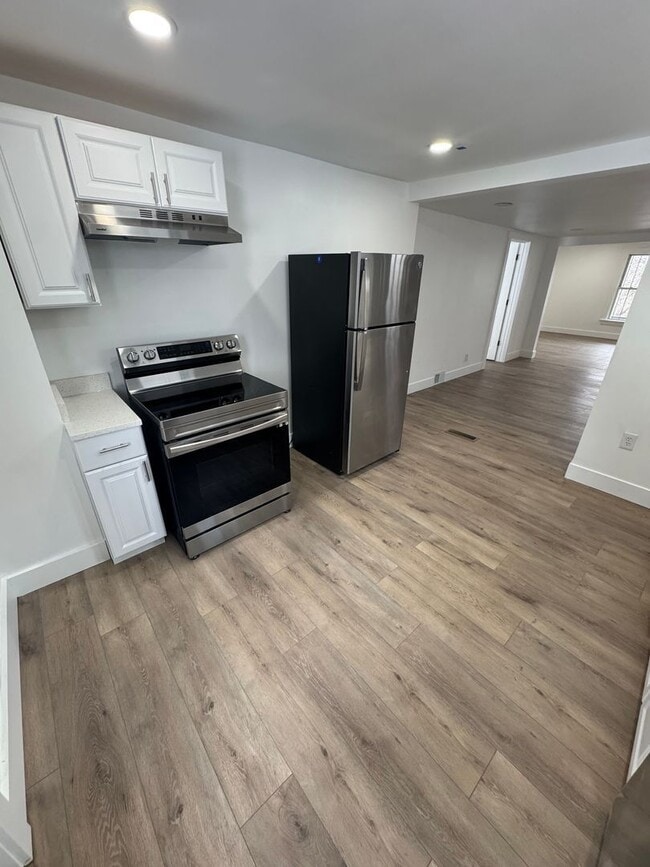 Photo - 1148 East St