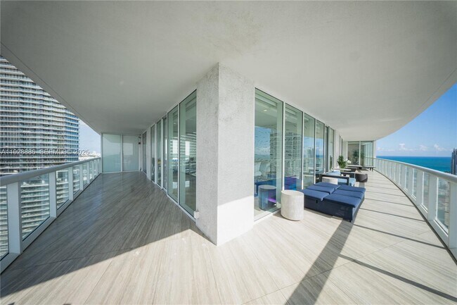 Photo - 450 Alton Rd Unidad 3301