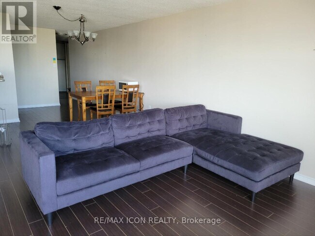 Photo - 695 Richmond St Unit 1211