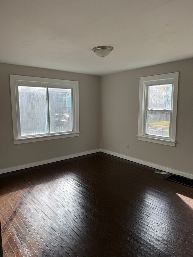 Photo - 2923 Winter St