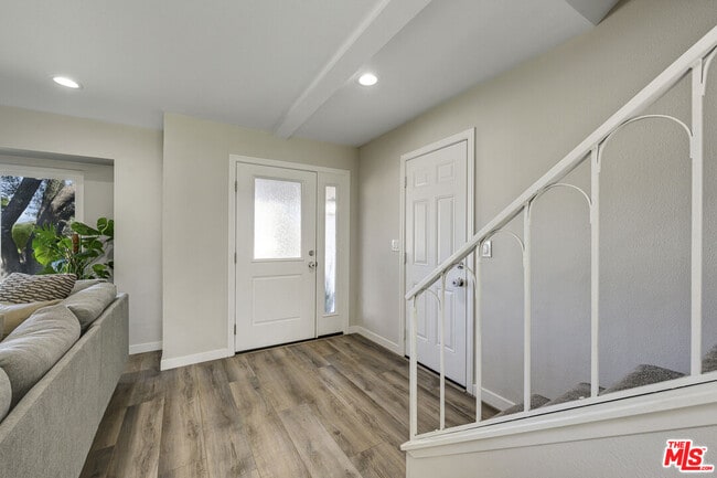 Photo - 19358 Alcona St