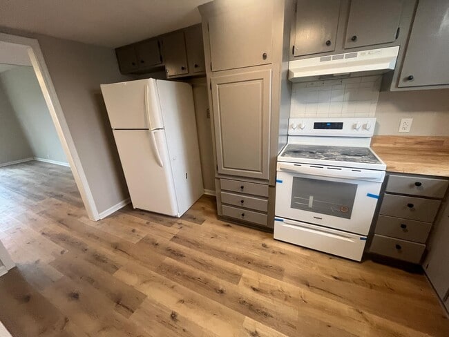 Photo - 148 SE 421st Rd