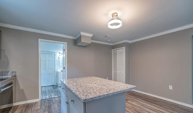 Photo - Room in House on Grand Ave SW