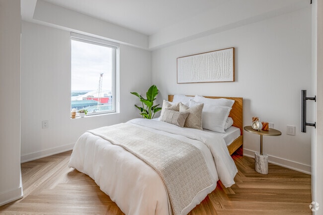 1BR, 1BA - 639SF - Bedroom