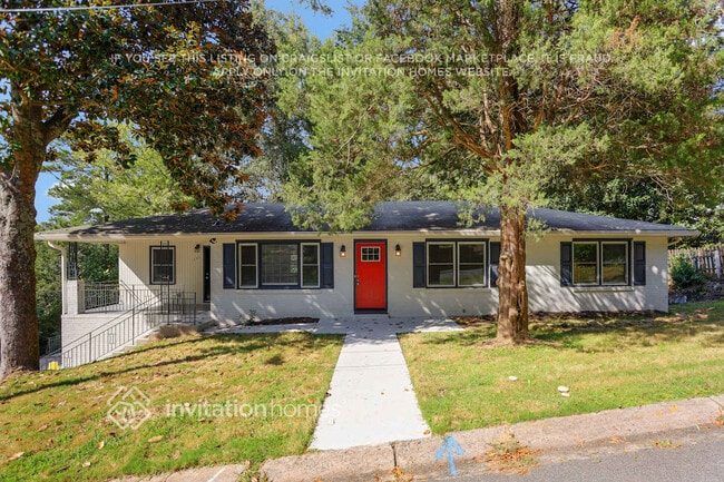 Photo - 455 Lemon St NE