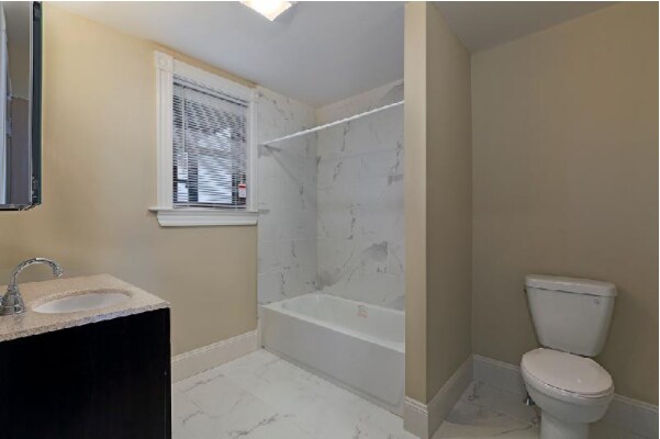 Photo - 90 Gladstone St Unit 1
