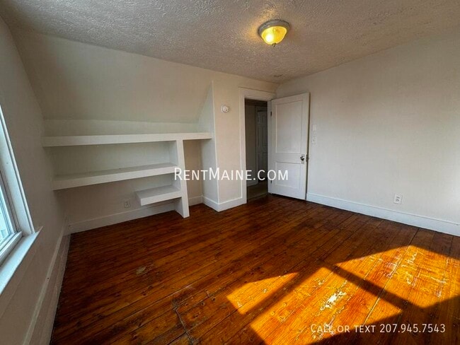 Photo - 276 Main St Unidad 8