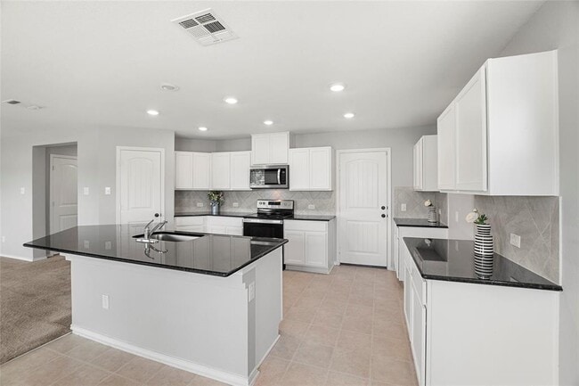 Photo - 117 W Point Way