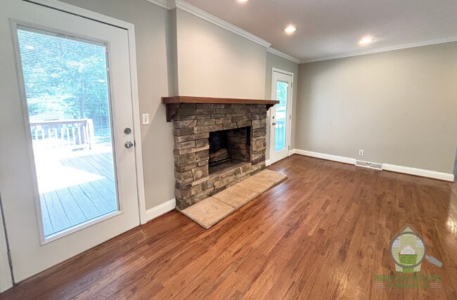 Photo - 237 Enoree Cir