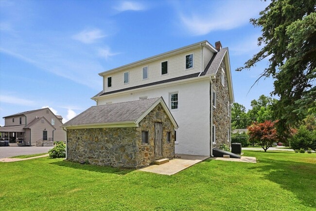 Photo - 1512 Naamans Creek Rd