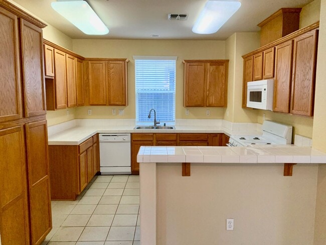 Photo - Beautiful Brentwood home with bed and full bath downstairs