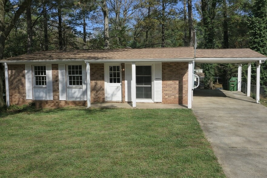 117 Glenrose Cir SW