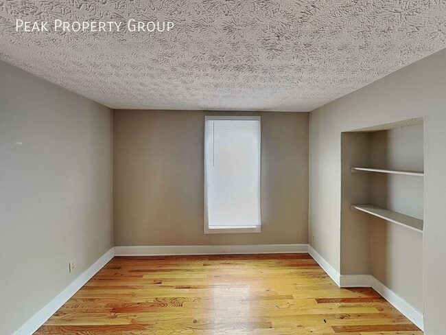 Photo - 77 1/2 E. 7th Avenue-