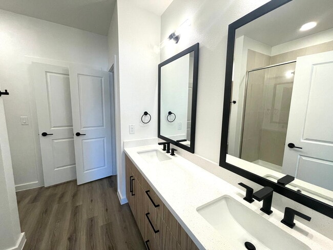 Photo - 701 Saginaw Sq Blvd Unit 8125