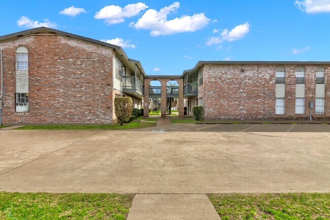 Spanish Villa Apartments