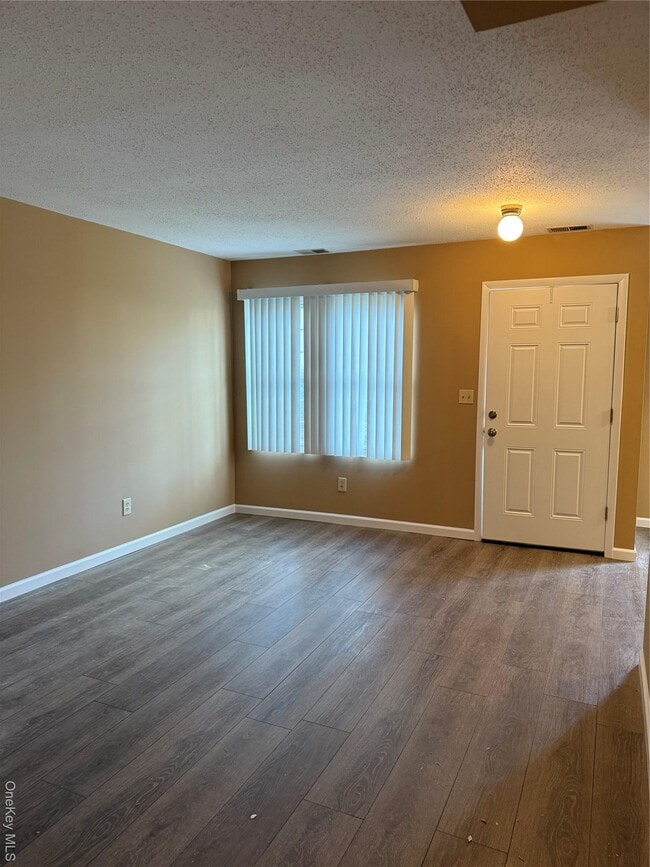 Photo - 2805 Whispering Hills Dr