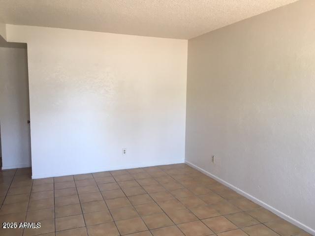 Photo - 3141 E Cypress St Unit 6