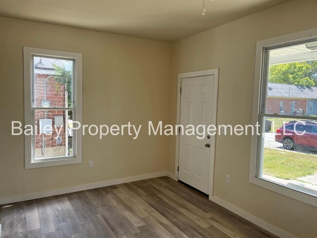 Photo - 4021 Sunset Ave