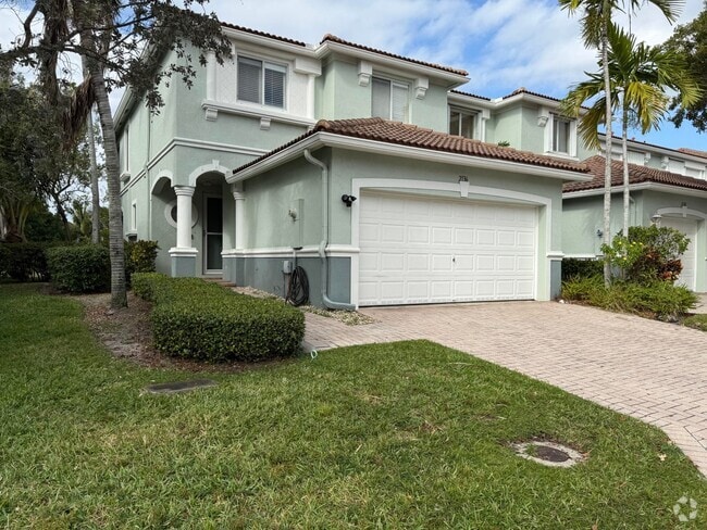 Building Photo - 2136 Oakmont Dr Rental