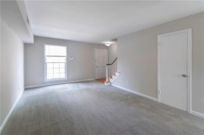 Photo - 3071 Colonial Way Unit E