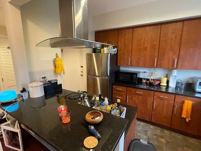 Photo - 110 Strathmore Rd Unit 401