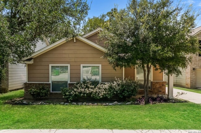 Building Photo - 539 Willow Grove Dr
