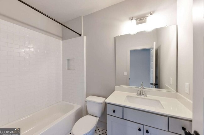 Photo - 1192 Wylie St SE