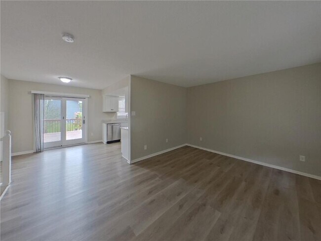 Photo - 2990 Payne Ave