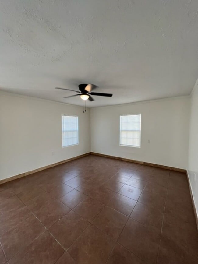 Photo - 1108 Wells Ave Unidad 1110 Wells Ave