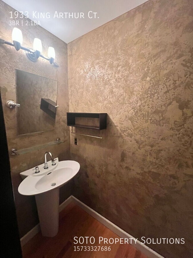 Photo - 1933 King Arthur Ct