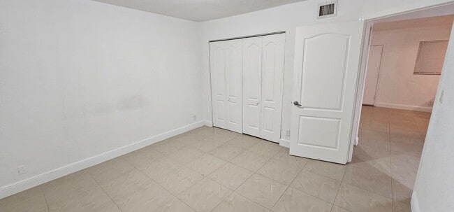 Photo - 110 SE 2nd St