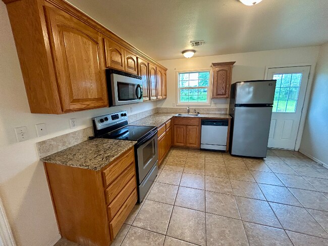 Photo - 63021 E 285 Ct Unidad A