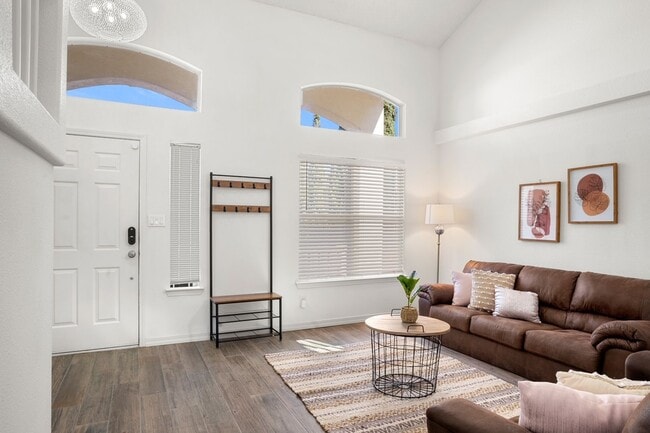 Photo - Stunning 4 bedroom, 2.5 bath home in West ...