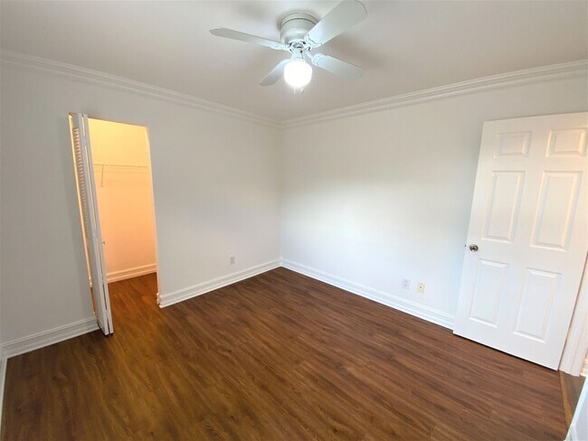 Photo - ** REGENCY WOODS ** 3 BED / 2 BATH - CONDO...