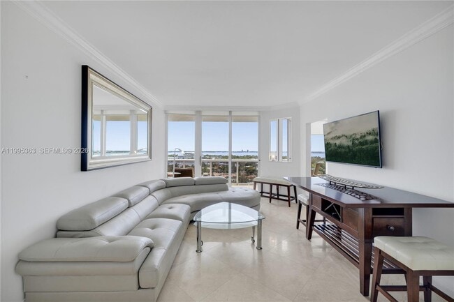 Building Photo - 4779 Collins Ave Unit 1706