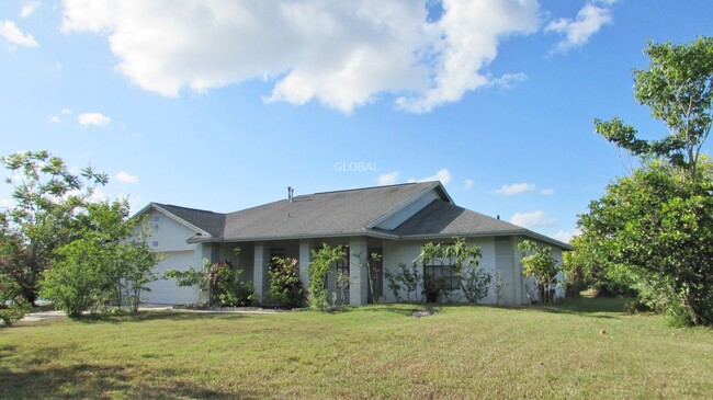 Spacious 3-Bedroom Home in Watermill Cove ... - Spacious 3-Bedroom Home in Watermill Cove ...