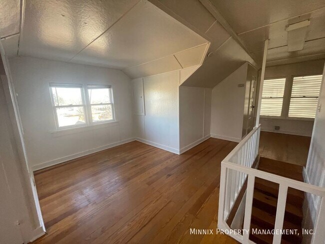 Photo - 2500 5th Ave