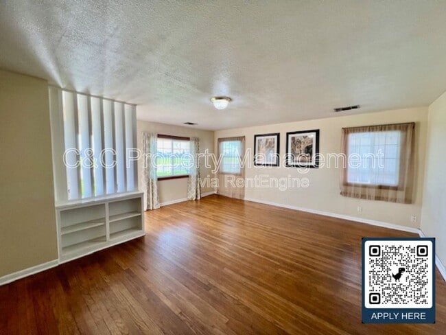 Building Photo - 1720 Cherry Ave Rental