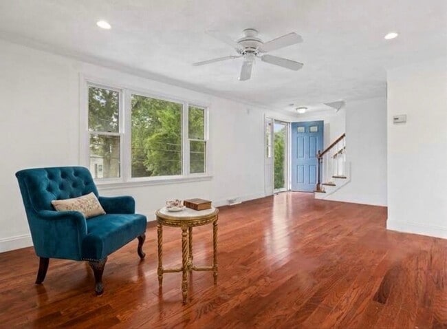 20 Smart St