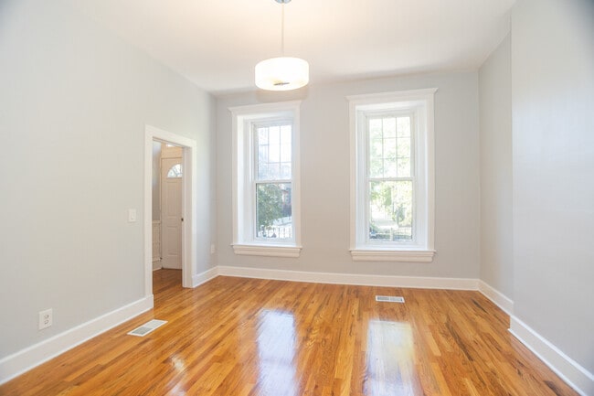 Photo - 525 N Wood St Unit 1