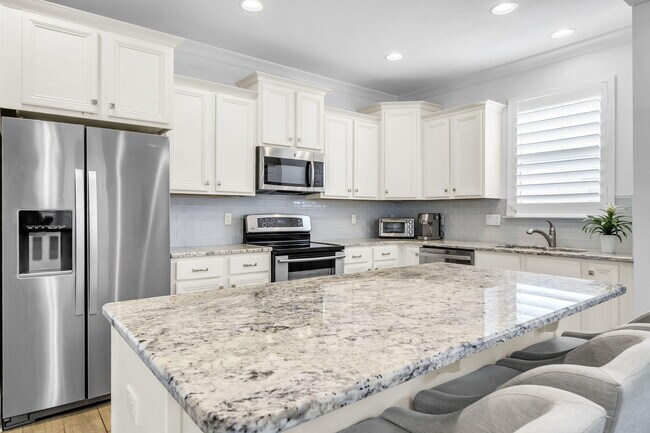 61 Oakley Ct