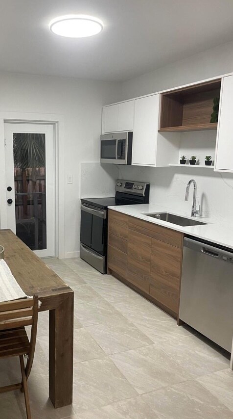 Photo - 7800 NE 10th Ct Unit 2