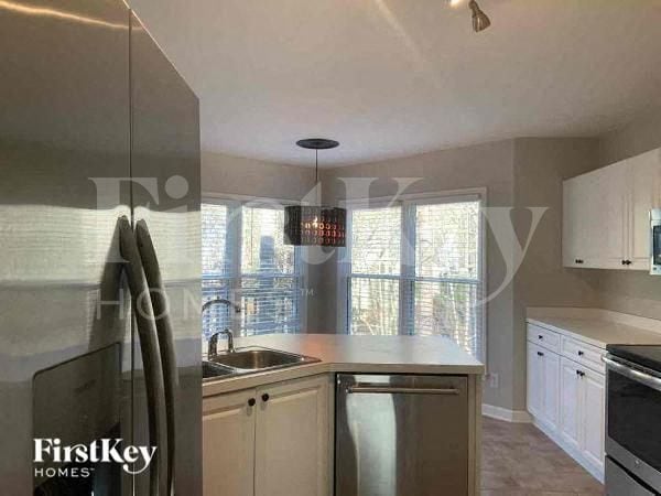 Photo - 1520 Maplewood Ct