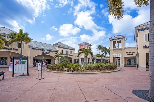 Photo - RYDEs VACA 305 Linden Dr Ellenton Unit RV/Camper lot