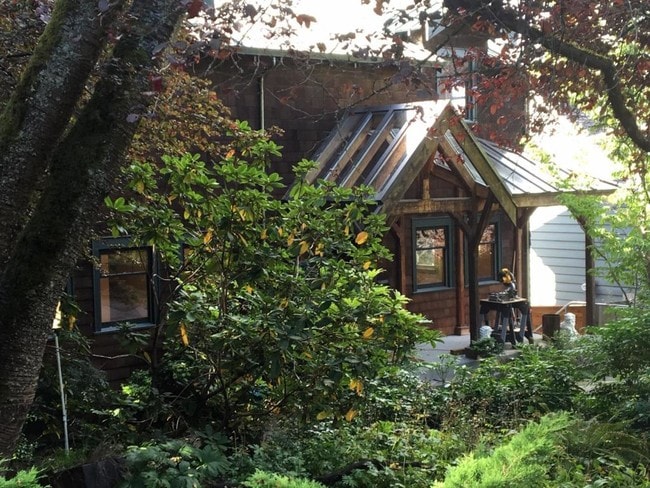 Photo - 311 33rd Ave E