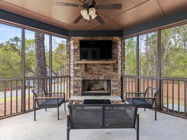 Photo - 127 Camp Cir