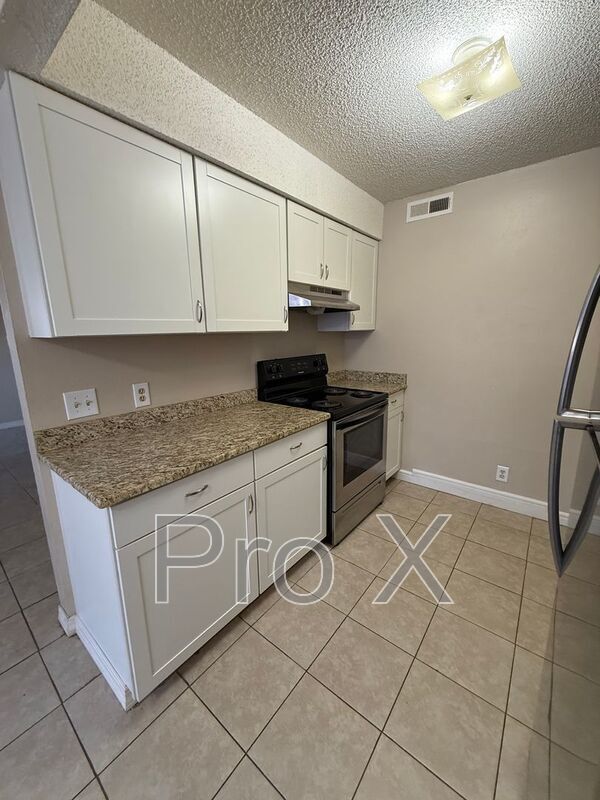 Photo - 1021 S St Louis Ave Unidad Apt 3