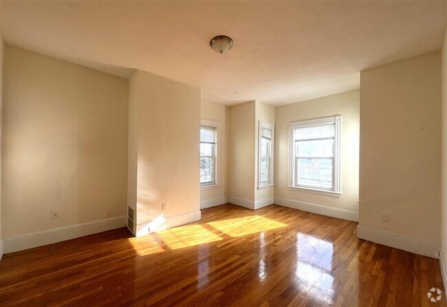 Building Photo - 55A Bonair St Unit #2 Rental