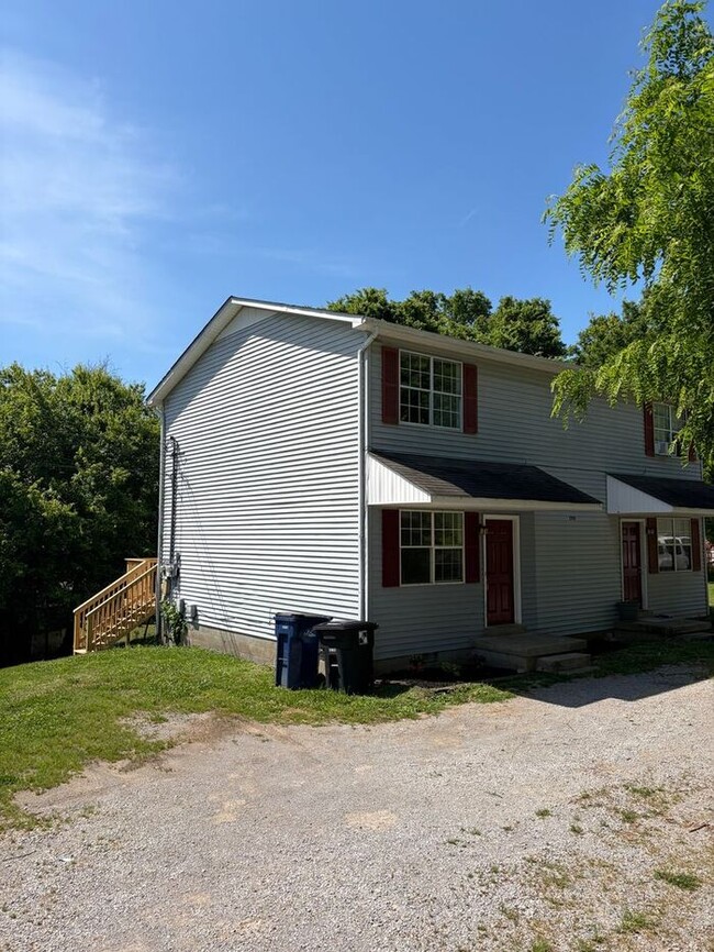 Photo - Affordable 2 bedroom Duplex w/Yard